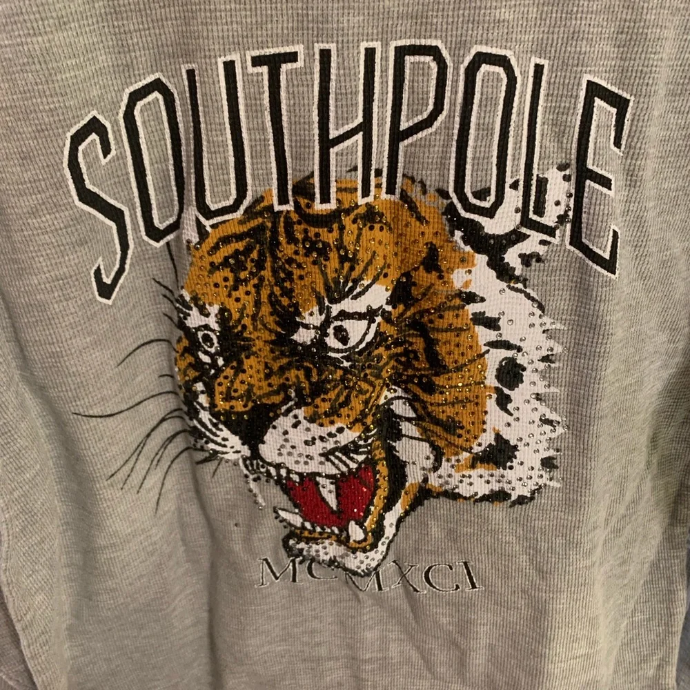 South Pole Tiger Graphic Print Thermal Waffle Knit Pullover Gray Size Med 8-10